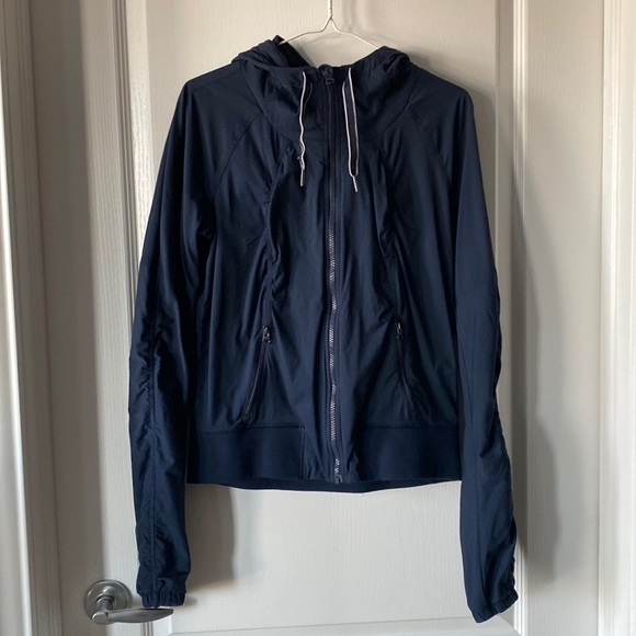 Lululemon Navy Blue scuba Zip Up Hoodie Yoga running Track Women’s Jacket Size 8 - Picture 2 of 6